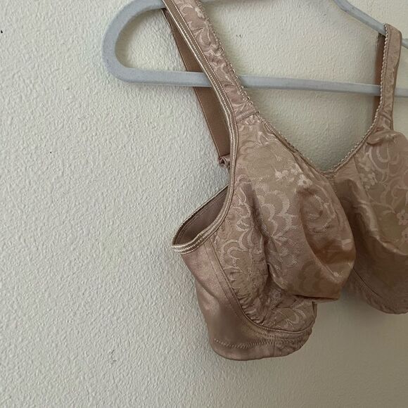 Playtex Women's 18-Hour Ultimate Lift Wireless Full-Coverage Bra size 40DD - Picture 5 of 6